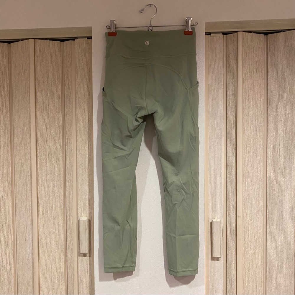 Light green lululemon leggings